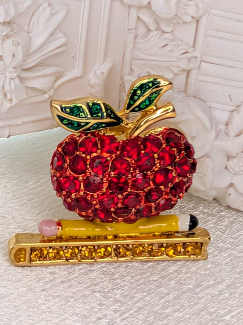 NEW Teacher's Apple Put 'Em Pin